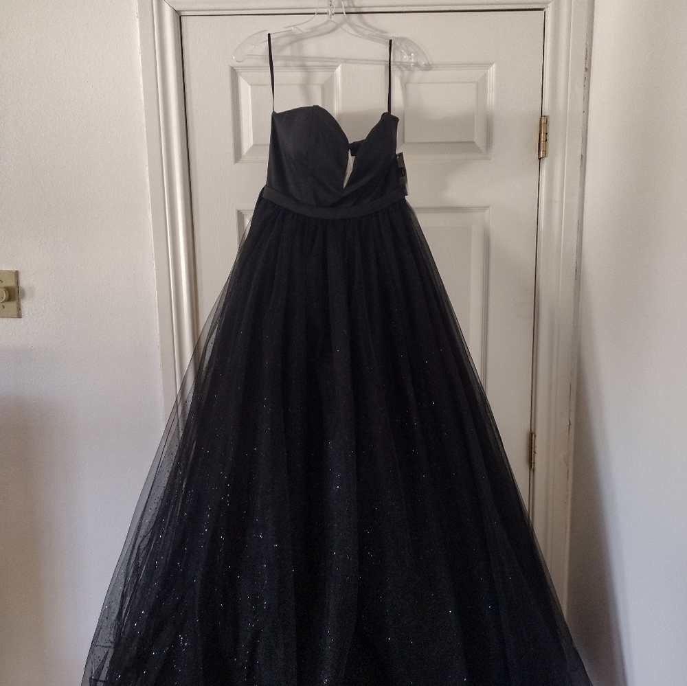Color Dress design Prom/Formal Gown
